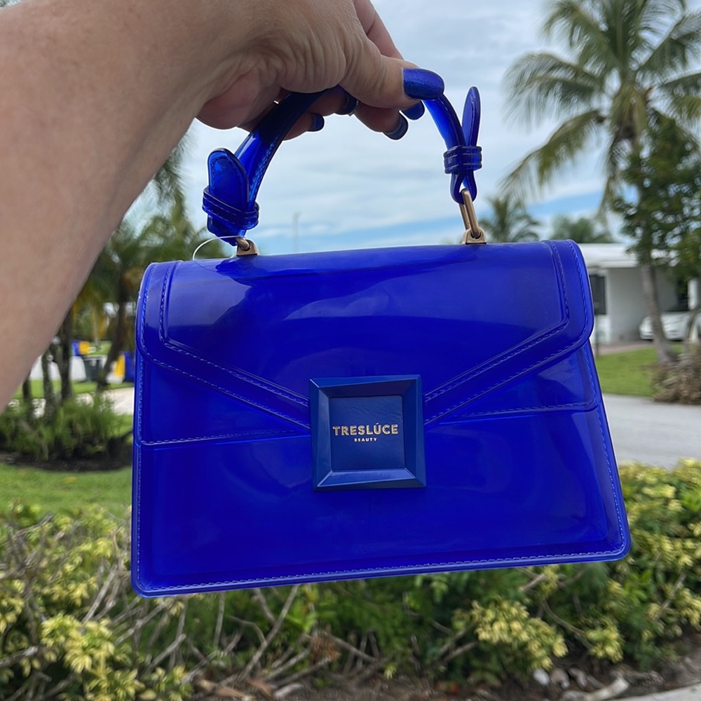 **SOLD** TRESLUCE BEAUTY By Becky G Blue Bag - Picture 5 of 15